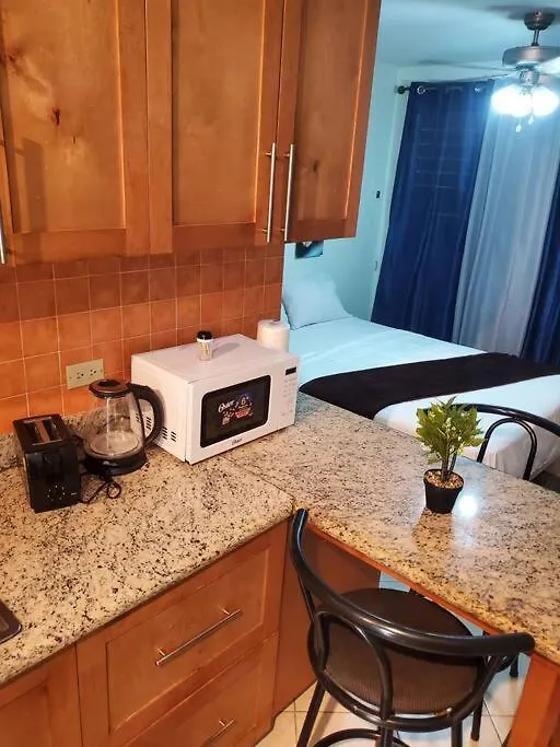 Oxford Kingston Gated Apartment