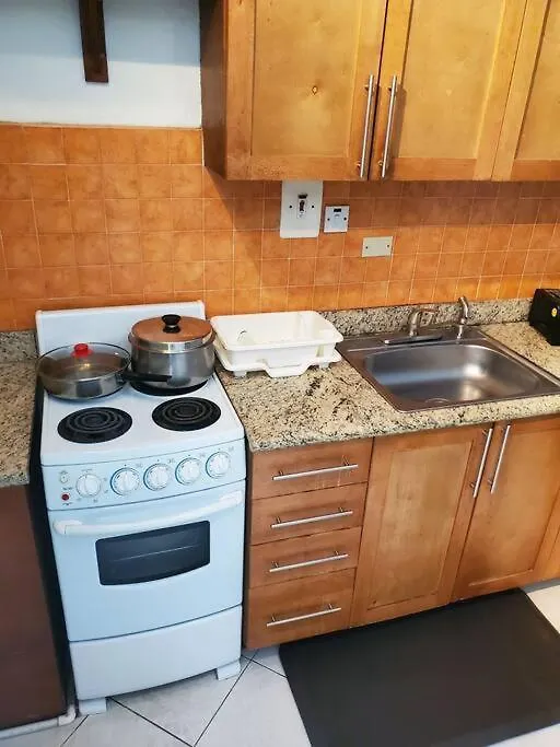 Oxford Kingston Gated Apartment 0*,  Jamaica