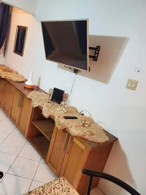 Oxford Kingston Gated Apartment